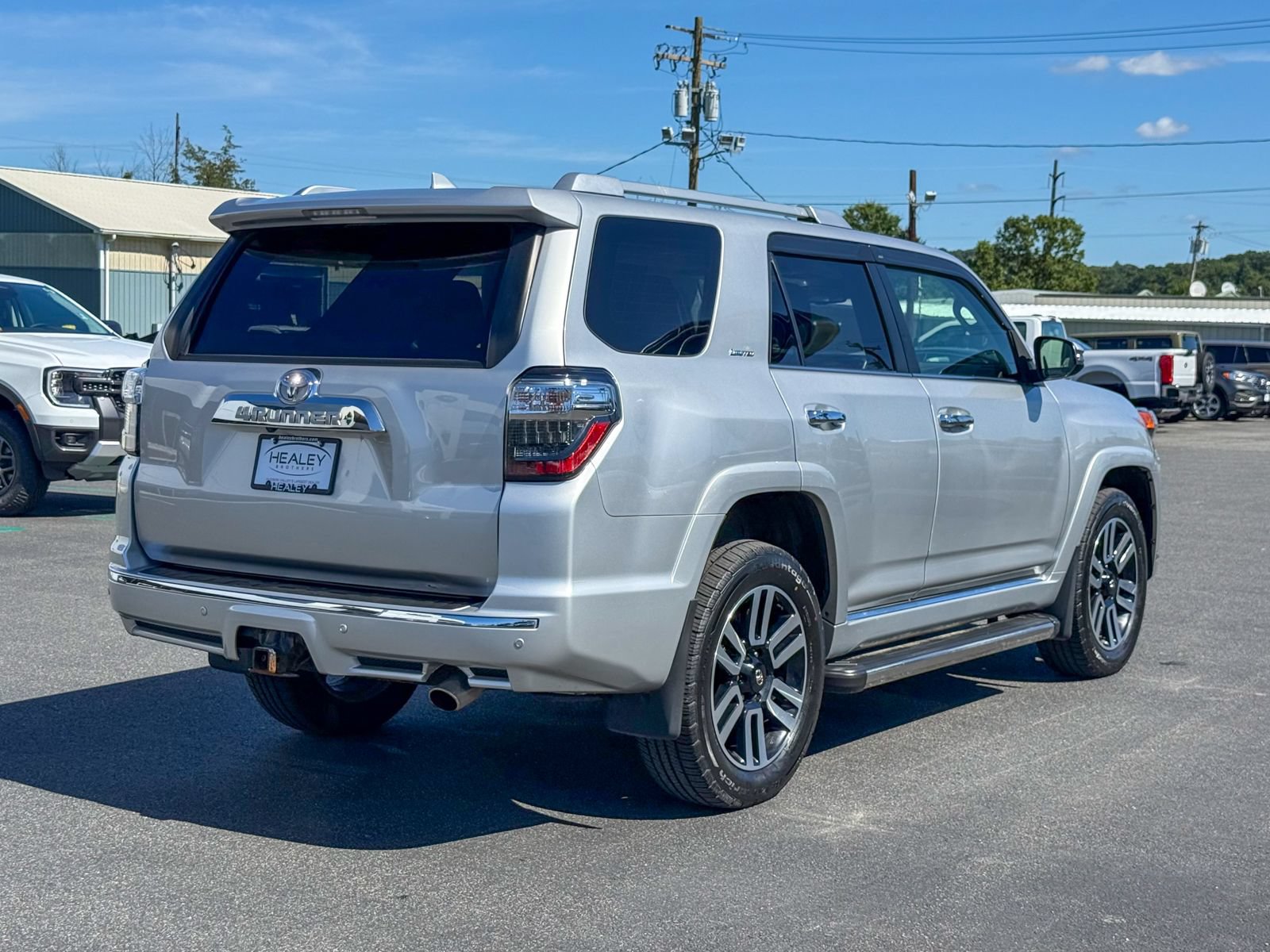 Used 2023 Toyota 4Runner Limited AWD/4WD image 6