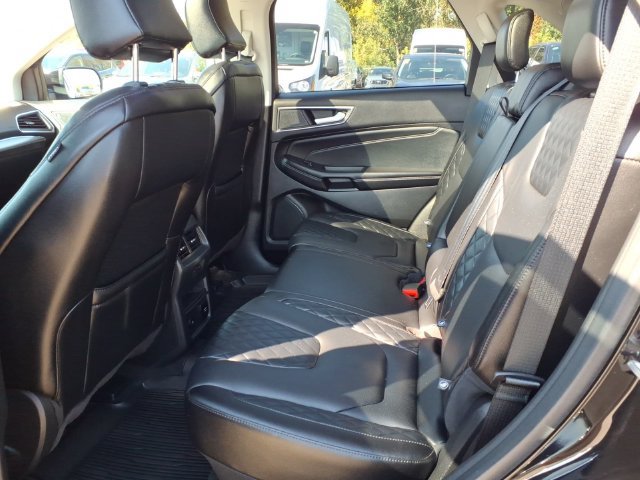 Certified 2024 Ford Edge Titanium w/ Equipment Group 301A AWD/4WD image 9