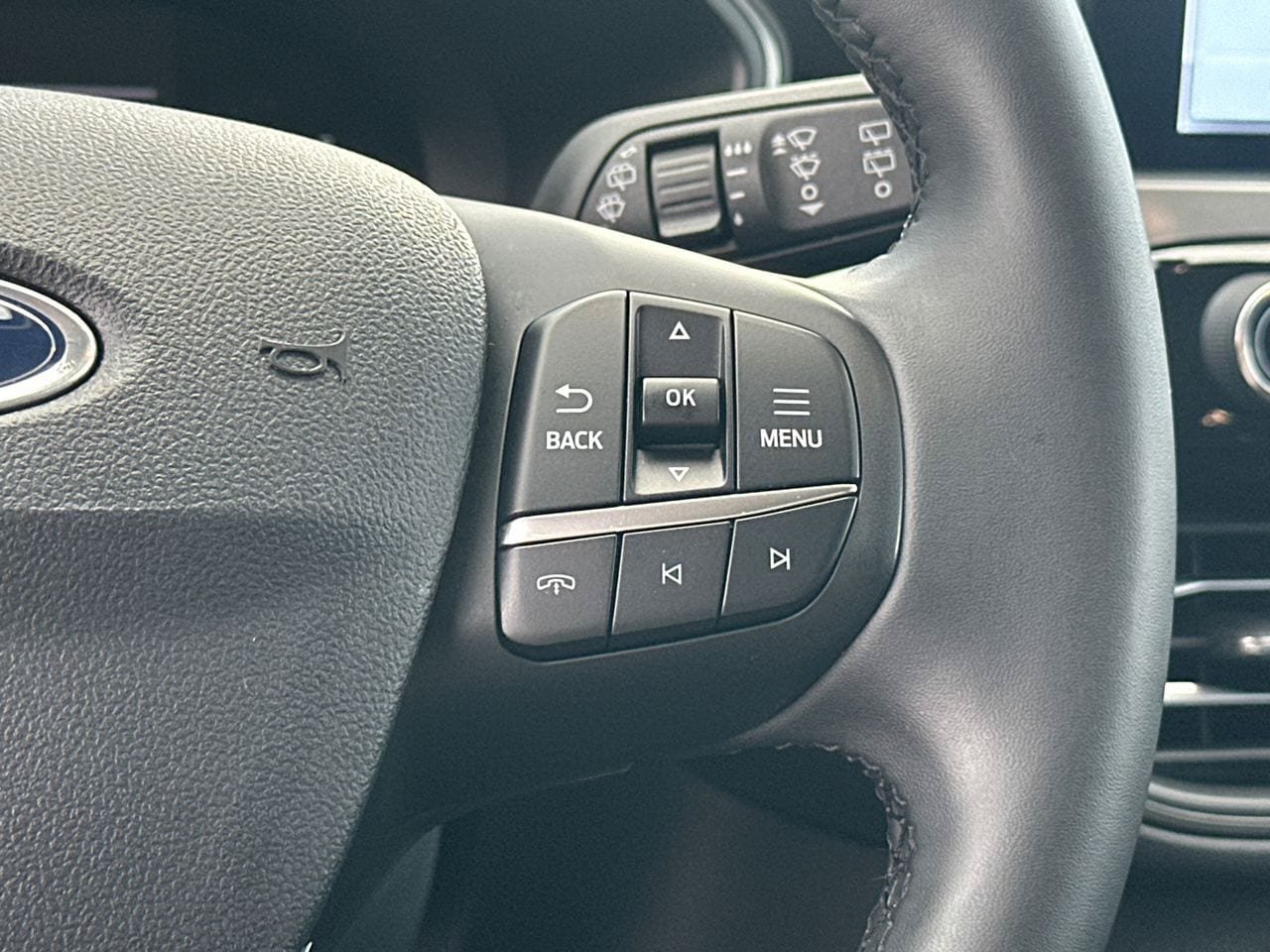 Certified 2024 Ford Escape Active FWD image 28