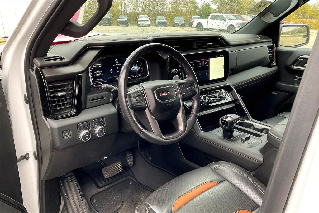 Used 2023 GMC Sierra 1500 AT4 w/ AT4 Preferred Package AWD/4WD image 7