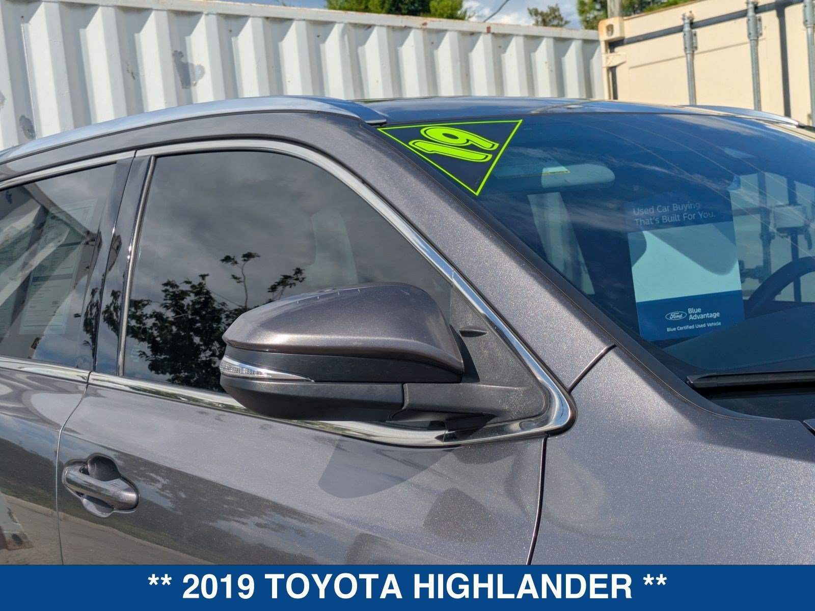 Used 2019 Toyota Highlander XLE FWD image 11