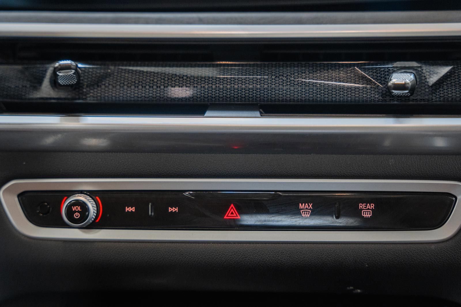 Used 2024 BMW X5 xDrive50e image 29