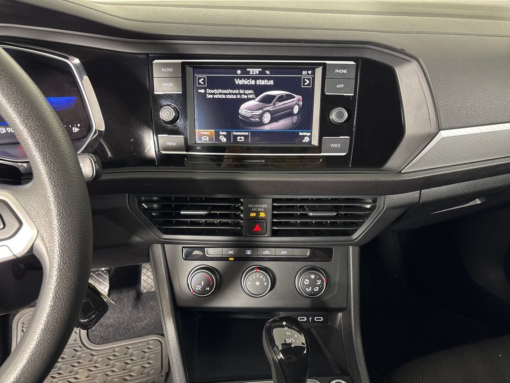 Used 2022 Volkswagen Jetta Sport FWD image 28
