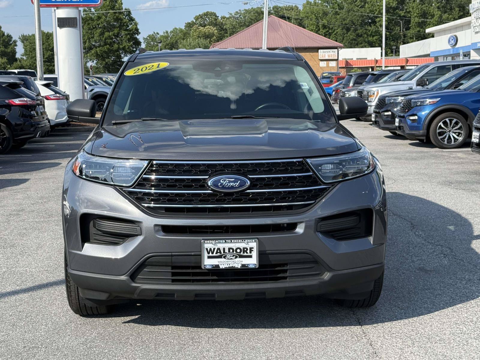 Certified 2021 Ford Explorer XLT RWD image 6