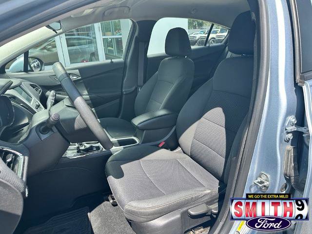Used 2017 Chevrolet Cruze LS FWD image 12