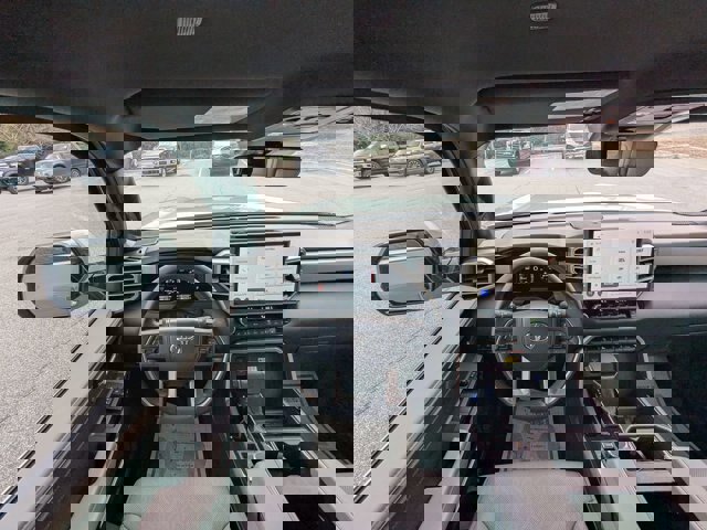 Used 2025 Toyota Tundra Limited image 32