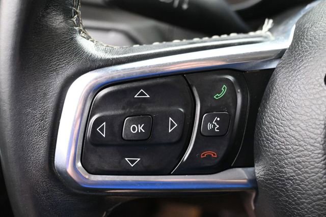 Used 2019 Jeep Wrangler Unlimited Sahara w/ Safety Group AWD/4WD image 16