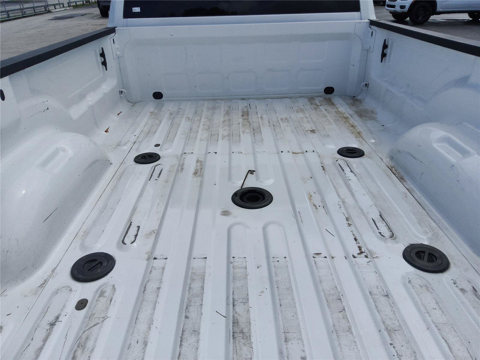 Used 2022 RAM 3500 Tradesman w/ Chrome Appearance Group AWD/4WD image 6
