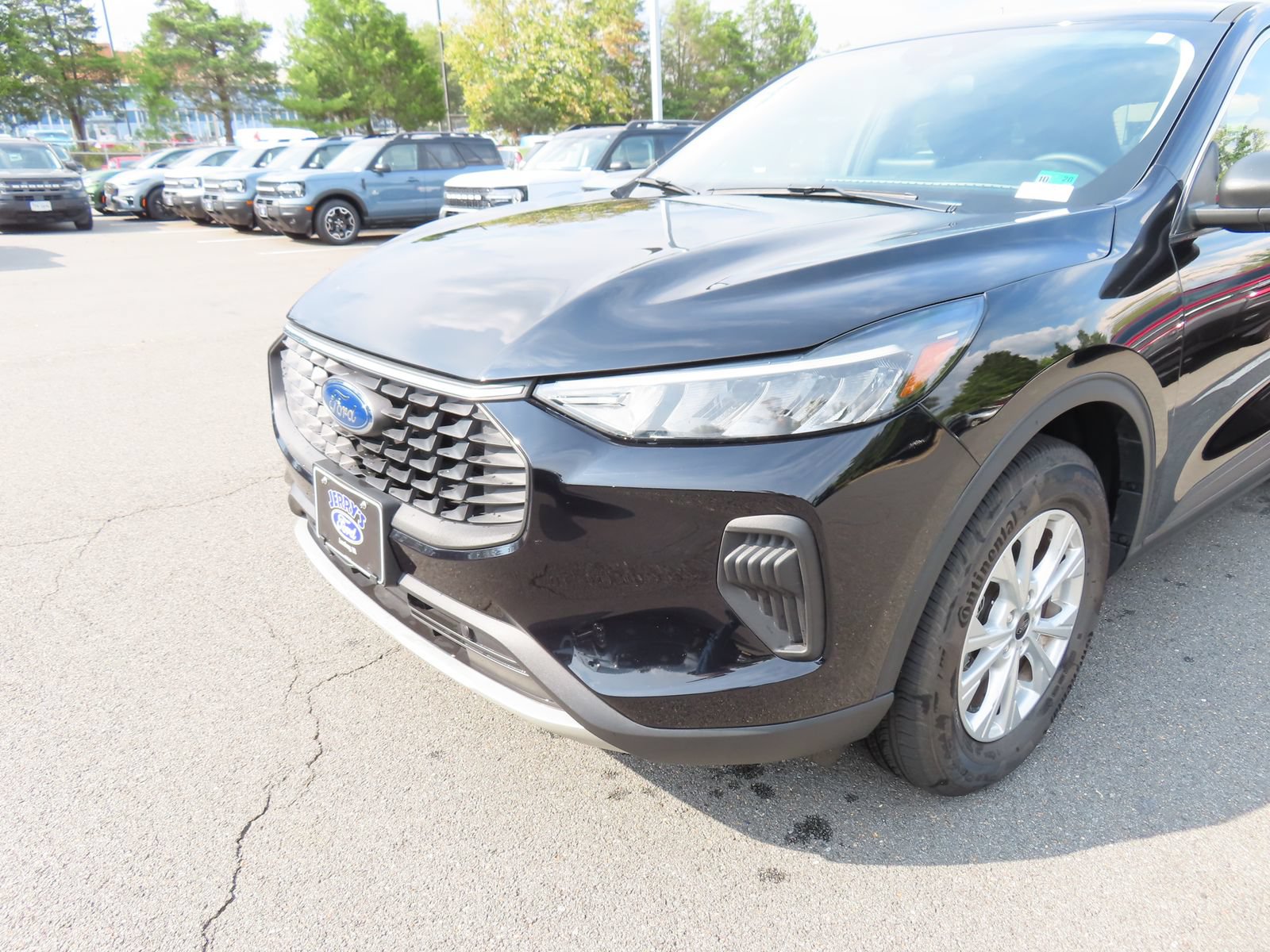 Certified 2024 Ford Escape Active AWD/4WD image 8