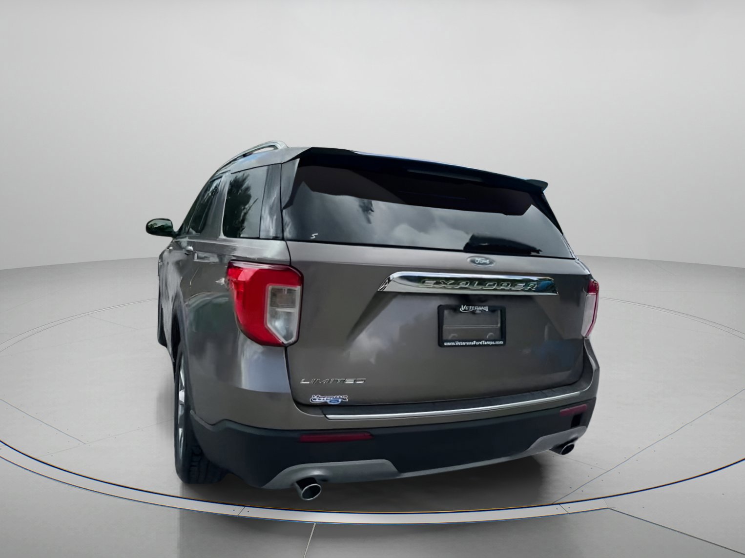 Certified 2021 Ford Explorer Limited w/ Equipment Group 301A image 15