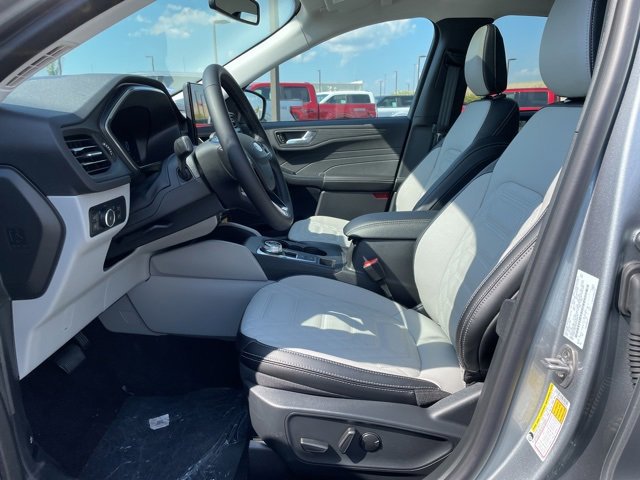 Certified 2024 Ford Escape SE w/ PHEV Premium Package image 11