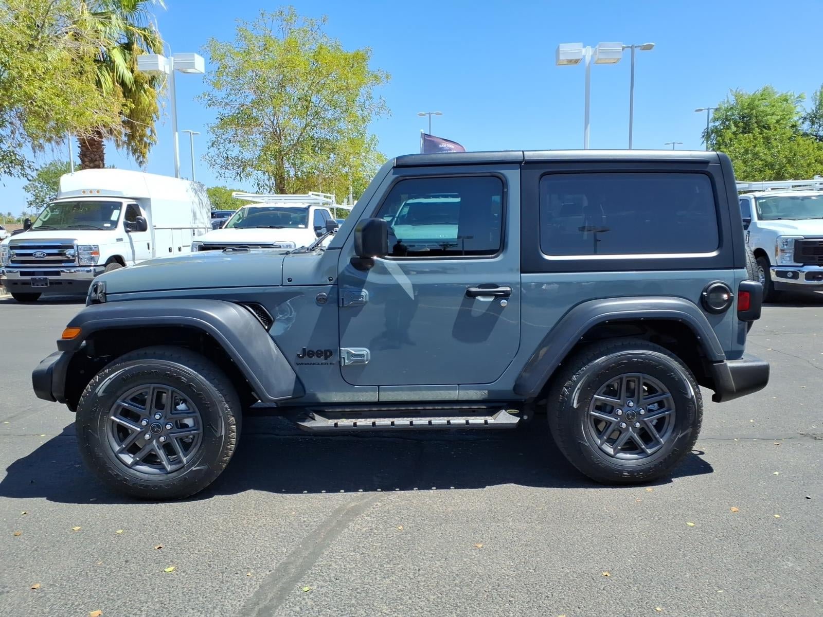 Used 2024 Jeep Wrangler Sport AWD/4WD image 7