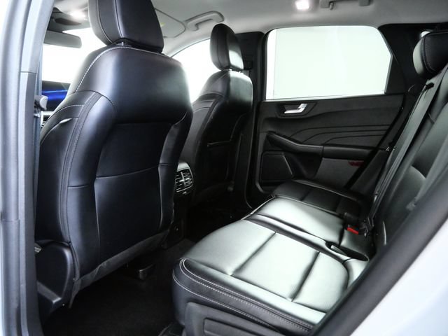 Certified 2025 Ford Escape Platinum AWD/4WD image 11