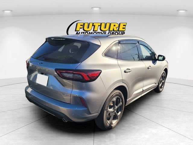 Certified 2024 Ford Escape ST-Line w/ Tech Pack #1 AWD/4WD image 3