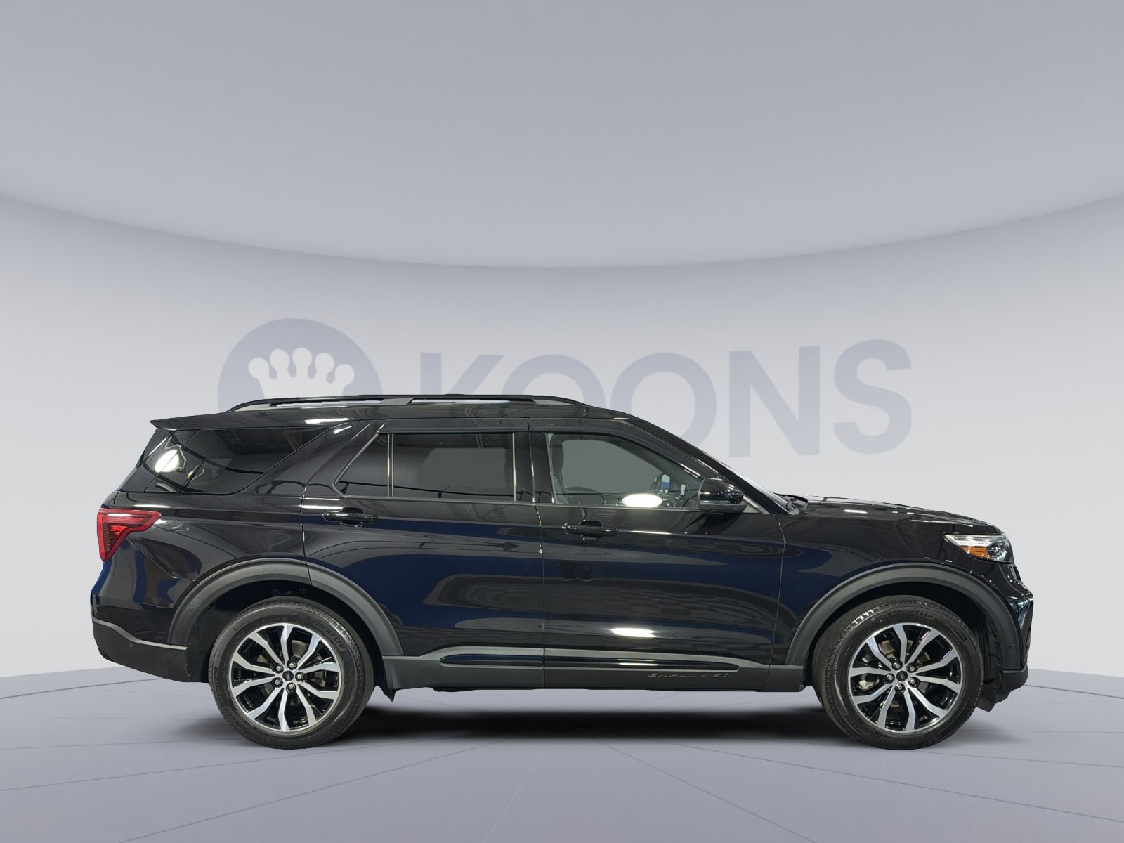 Certified 2020 Ford Explorer ST w/ Premium Technology Package AWD/4WD image 8