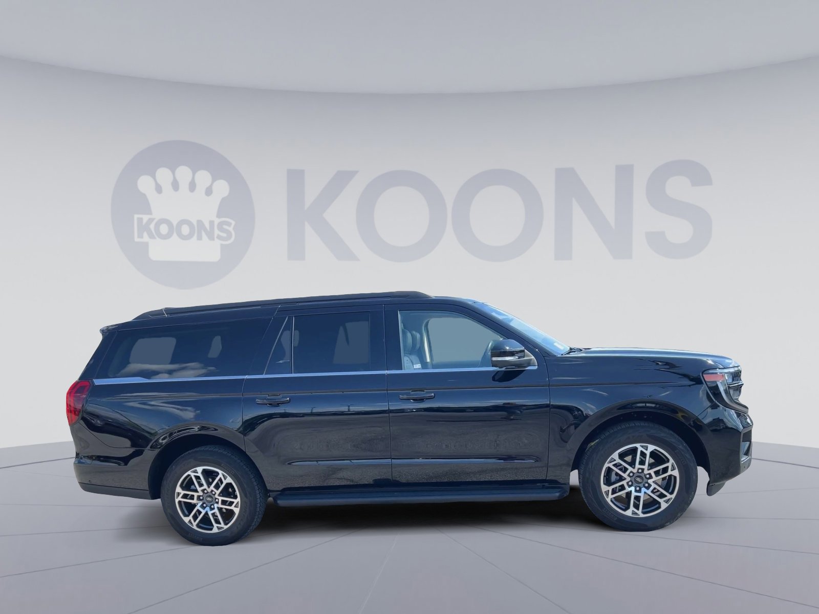 Certified 2025 Ford Expedition Max Active AWD/4WD image 3