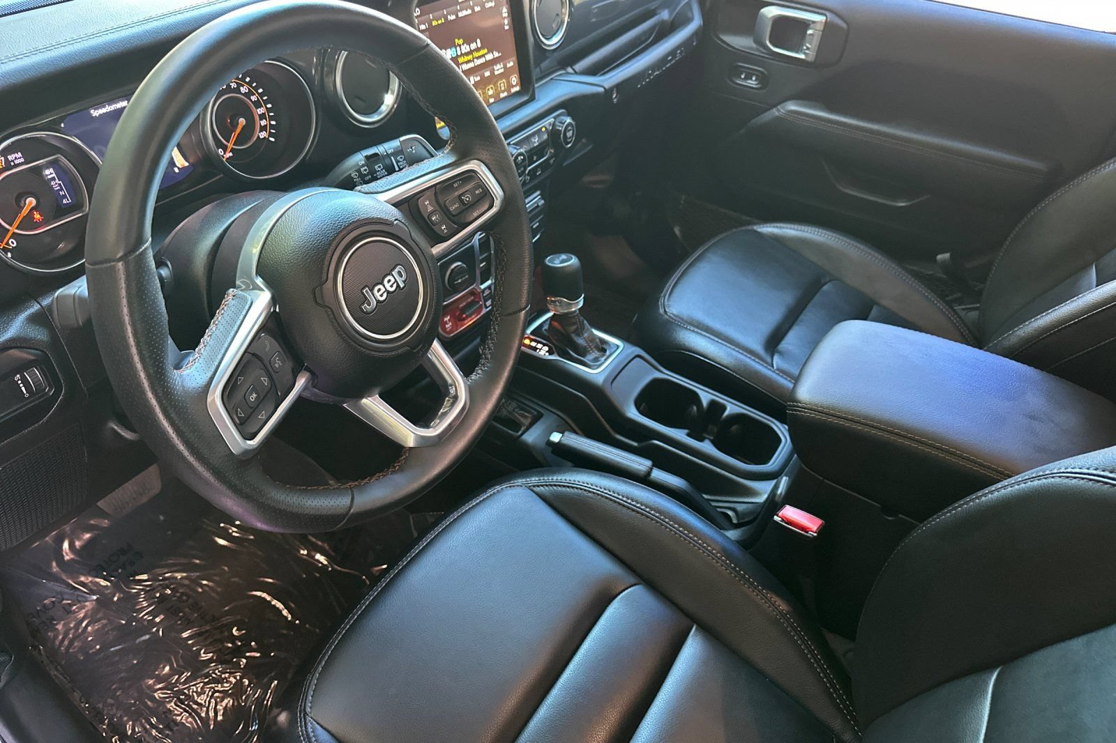 Used 2023 Jeep Wrangler Unlimited Rubicon 392 w/ Xtreme Recon 35" Tire Package AWD/4WD image 10
