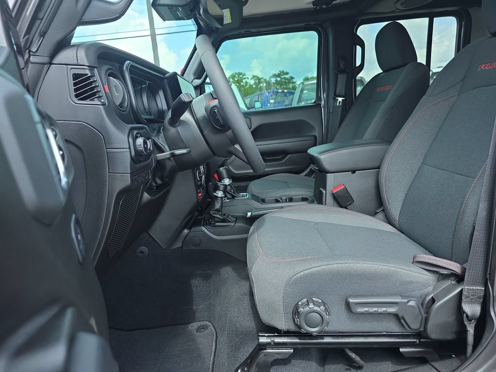 Used 2024 Jeep Wrangler Unlimited Rubicon w/ Technology Group AWD/4WD image 12