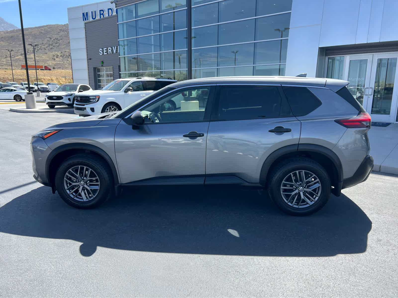 Used 2021 Nissan Rogue S AWD/4WD image 3