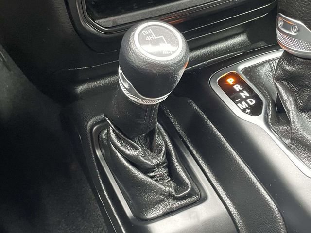 Used 2021 Jeep Wrangler Unlimited Sport image 28