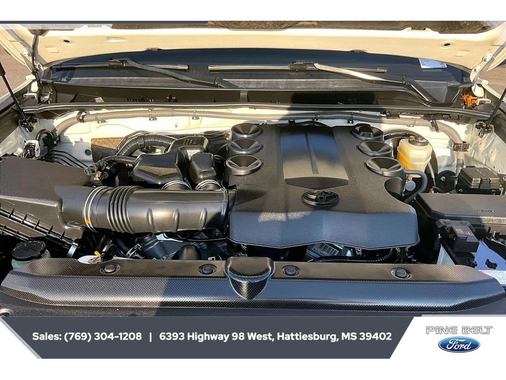 Used 2023 Toyota 4Runner SR5 Premium w/ Moonroof Package RWD image 8