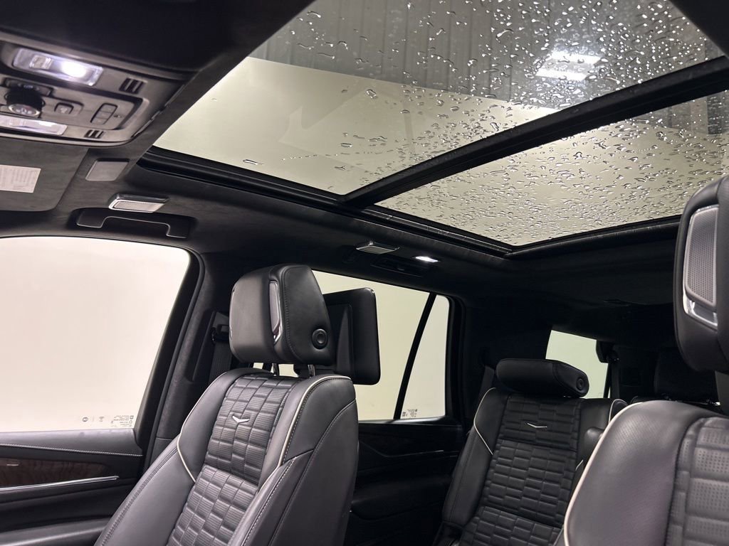 Used 2021 Cadillac Escalade Sport Platinum AWD/4WD image 28