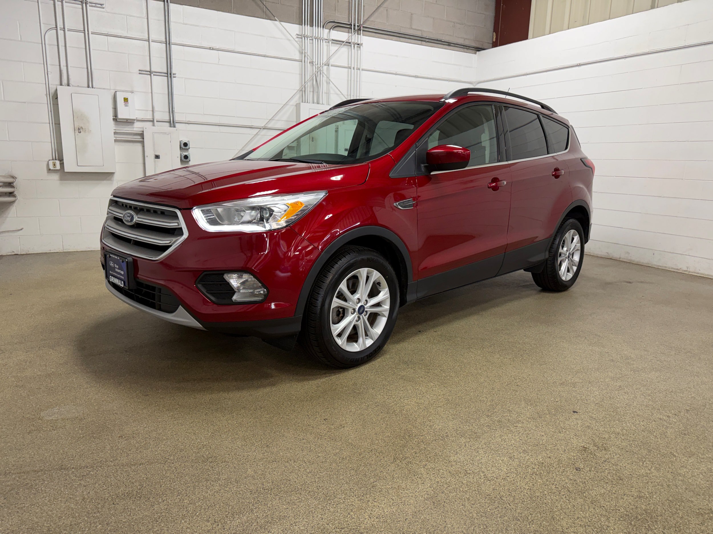 Certified 2019 Ford Escape SEL AWD/4WD image 2