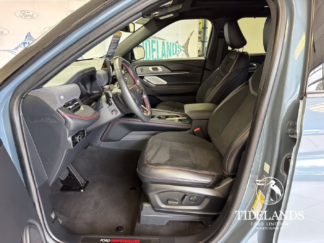 Certified 2025 Ford Explorer ST AWD/4WD image 11