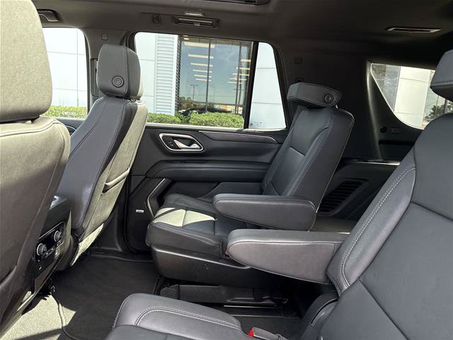 Used 2024 Chevrolet Tahoe Z71 w/ Luxury Package AWD/4WD image 6