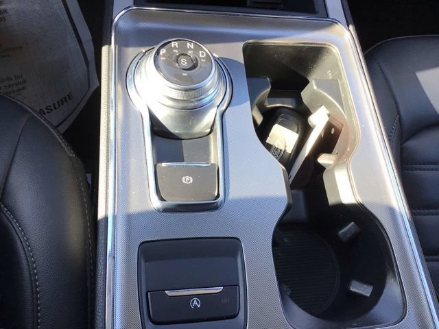 Certified 2022 Ford Edge SEL w/ Convenience Package AWD/4WD image 18
