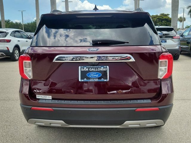 Certified 2022 Ford Explorer XLT w/ Equipment Group 202A RWD image 28