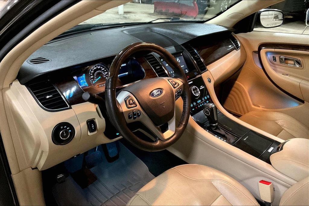 Certified 2017 Ford Taurus Limited image 13
