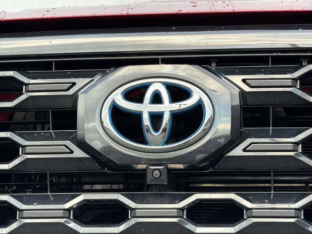 Used 2023 Toyota Tundra Platinum w/ Advanced Package AWD/4WD image 12