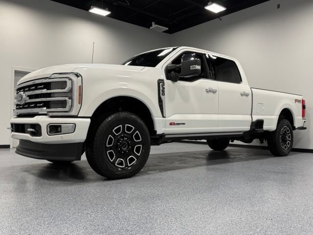 Certified 2024 Ford F350 Platinum w/ FX4 Off-Road Package AWD/4WD image 5