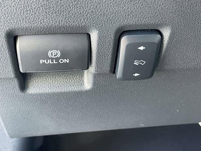 Certified 2024 Ford F250 Lariat w/ Sport Appearance Package image 17