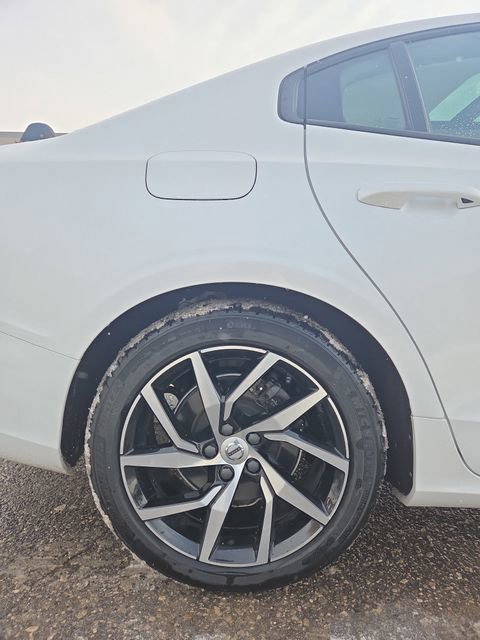 Used 2019 Volvo S60 T5 Momentum w/ Premium Package image 35