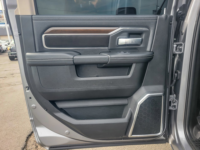 Used 2024 RAM 2500 Laramie AWD/4WD image 19