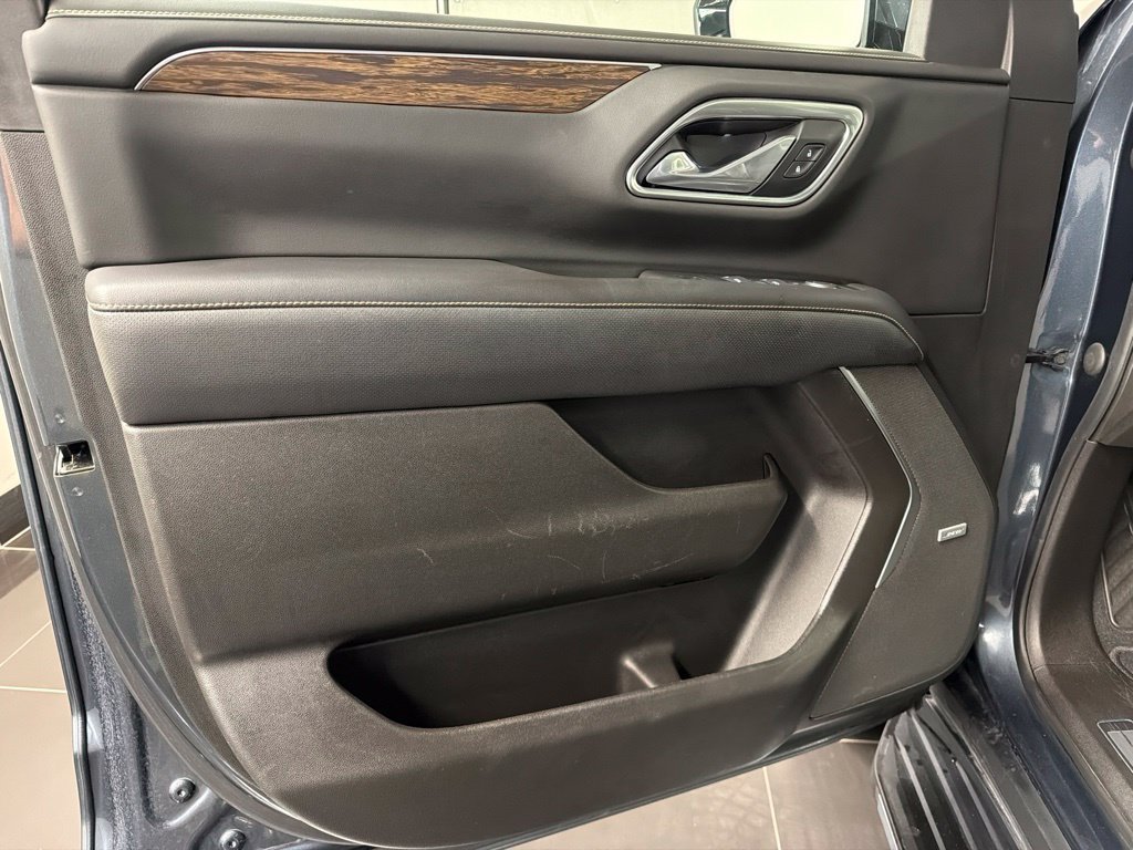 Used 2021 Chevrolet Tahoe Premier AWD/4WD image 27