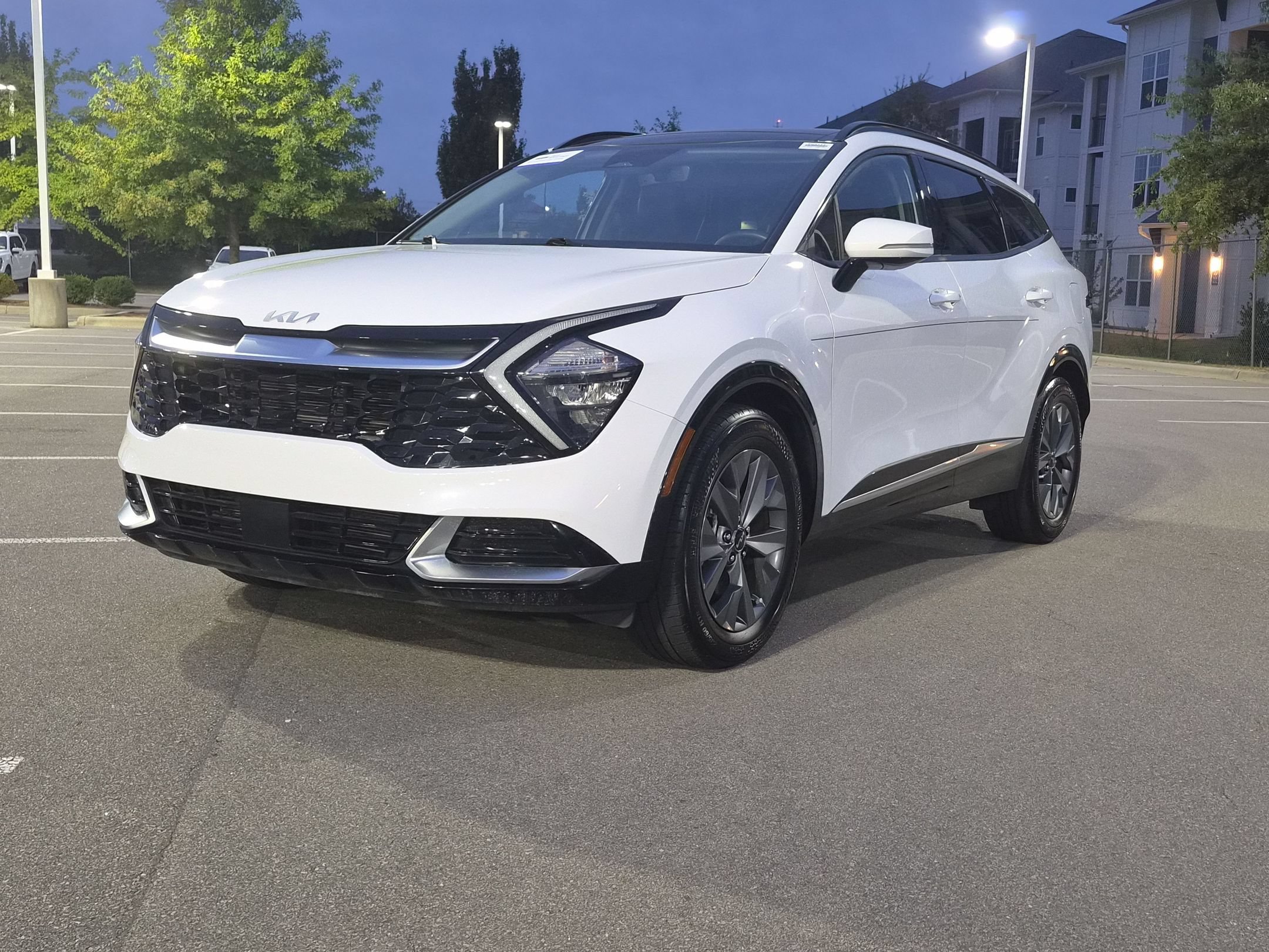 Used 2023 Kia Sportage SX FWD image 8