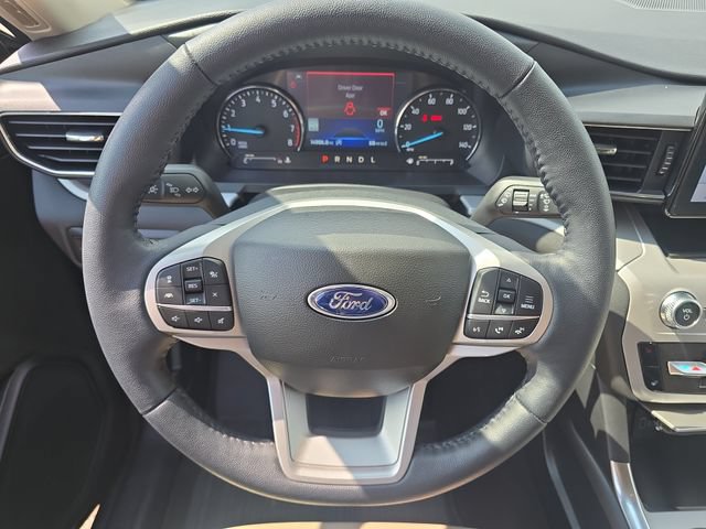 Certified 2023 Ford Explorer XLT w/ Equipment Group 202A AWD/4WD image 29
