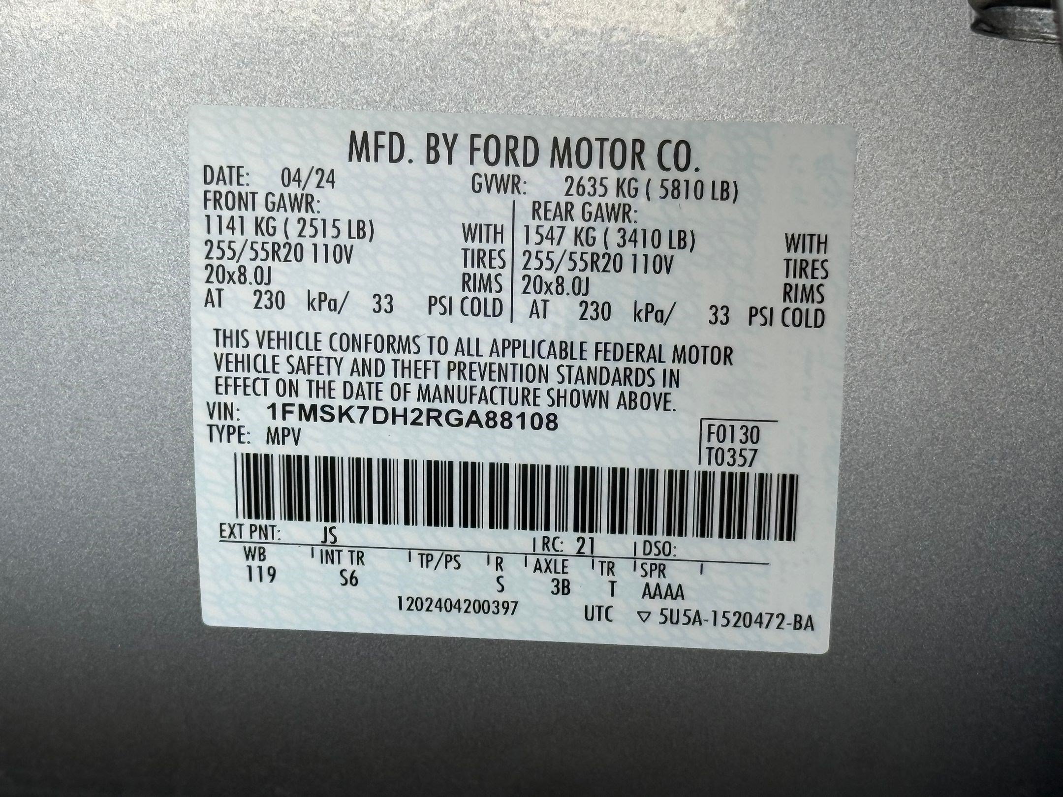 Certified 2024 Ford Explorer XLT w/ Equipment Group 202A RWD image 28