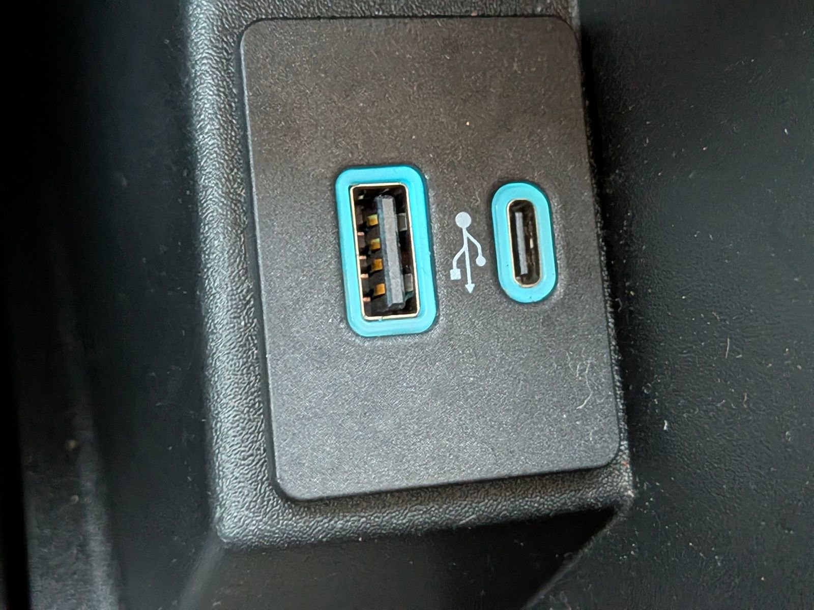 Certified 2024 Ford Edge SEL w/ Convenience Package image 27