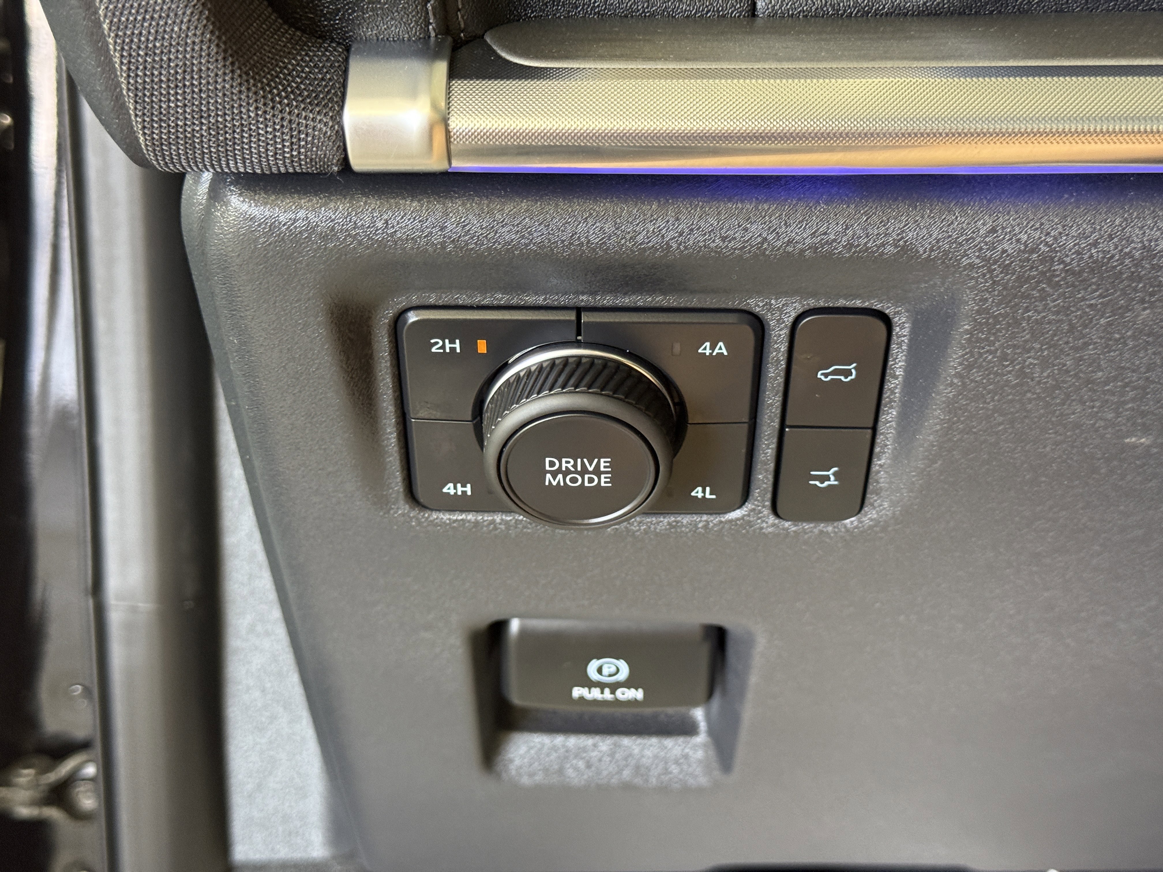 Certified 2025 Ford Expedition Platinum AWD/4WD image 26