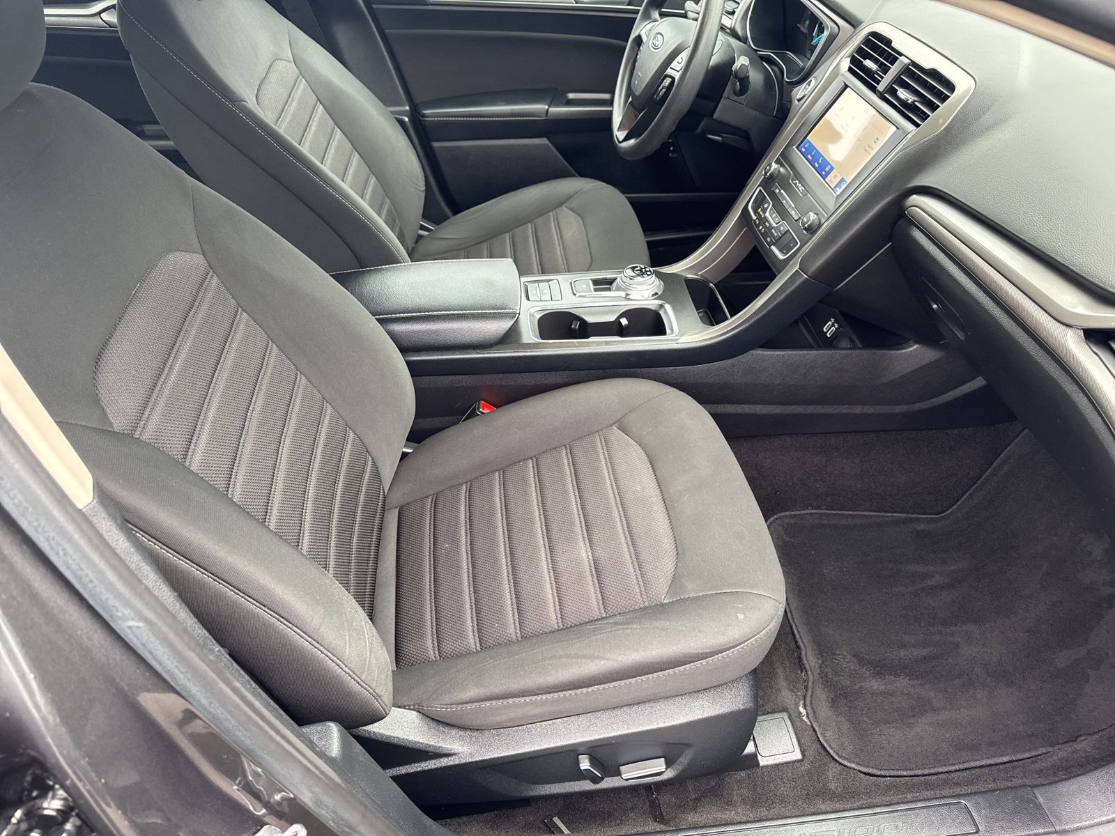 Certified 2019 Ford Fusion SE image 36