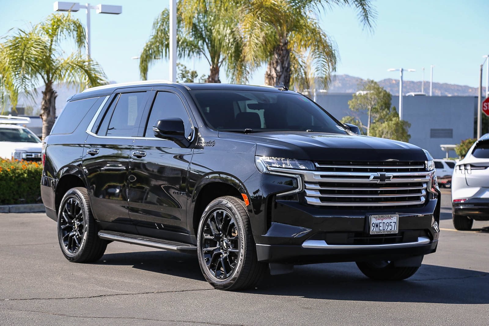 Used 2022 Chevrolet Tahoe High Country w/ Max Trailering Package AWD/4WD image 3