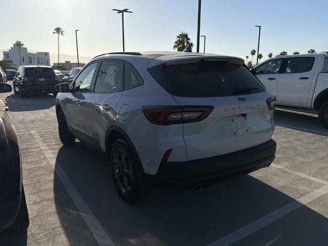 Certified 2025 Ford Escape ST-Line Select AWD/4WD image 10