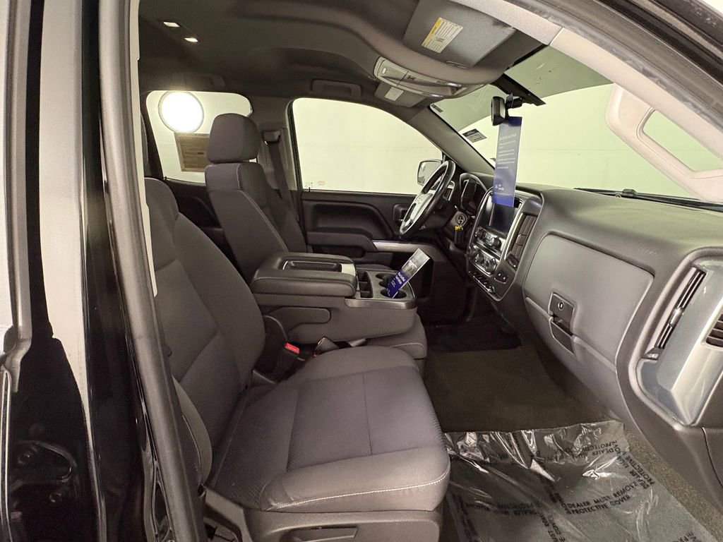 Used 2017 Chevrolet Silverado 1500 LT w/ All Star Edition AWD/4WD image 32