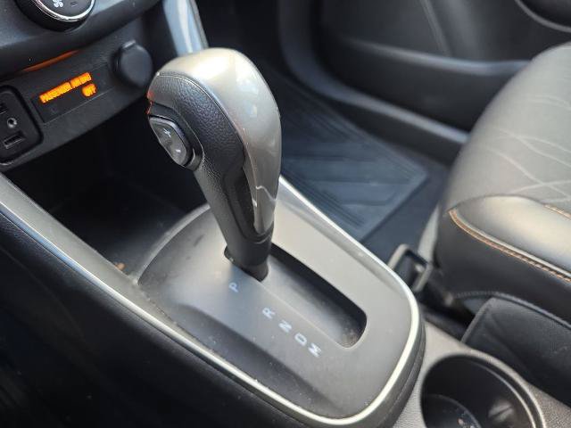 Used 2020 Chevrolet Trax LT w/ LT Convenience Package AWD/4WD image 30