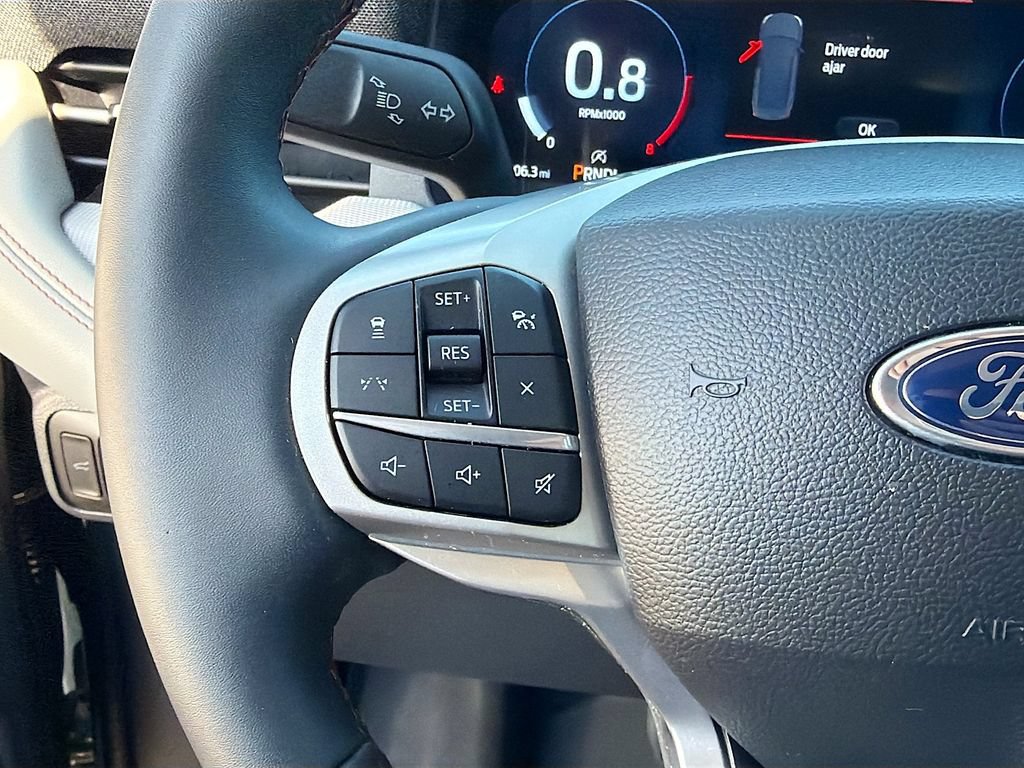 Certified 2025 Ford Explorer Active w/ Active Comfort Package AWD/4WD image 12