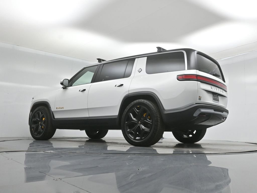 Used 2024 Rivian R1S Adventure AWD/4WD image 46